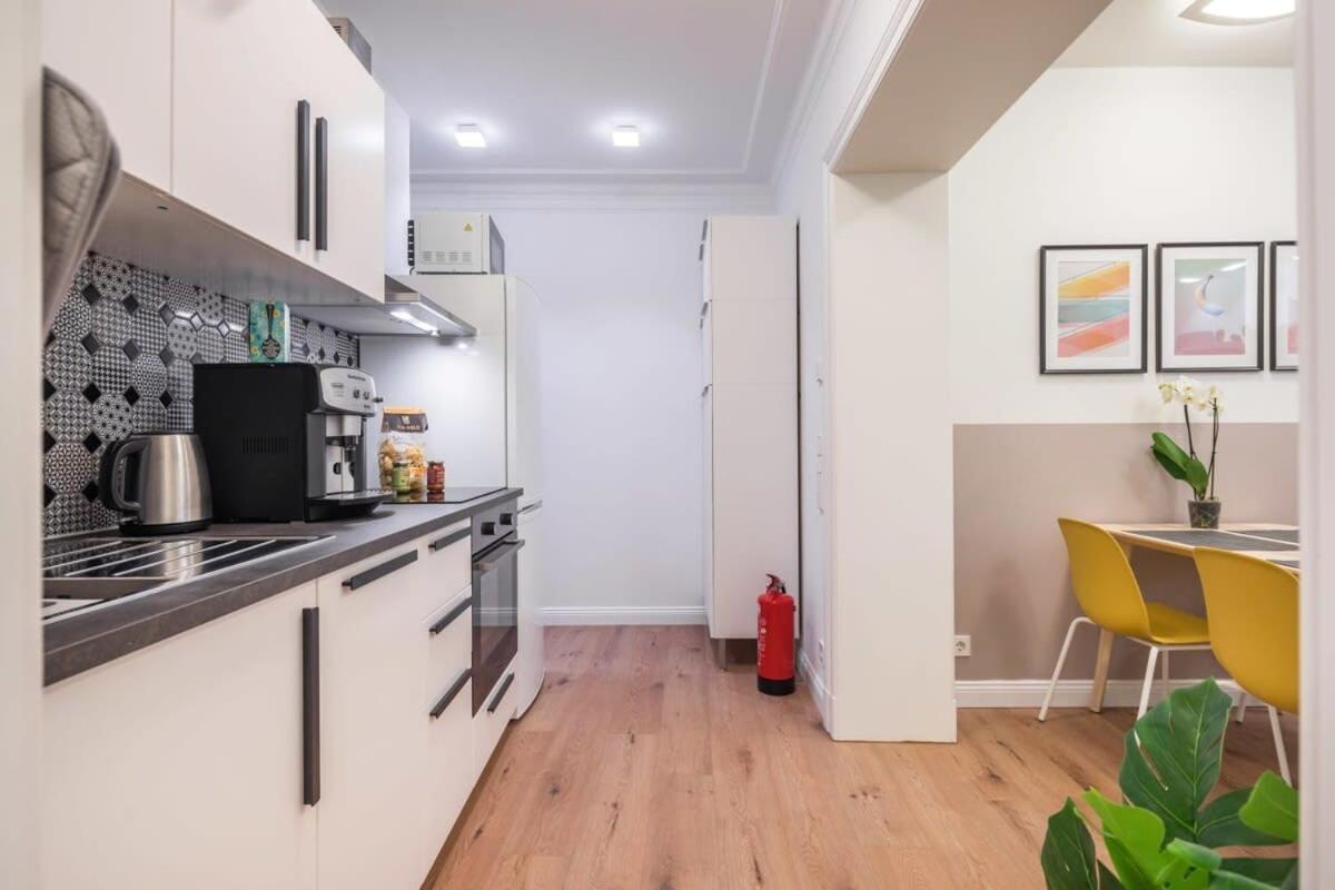 Charming Apartment In Prime Location Hamburg Ngoại thất bức ảnh